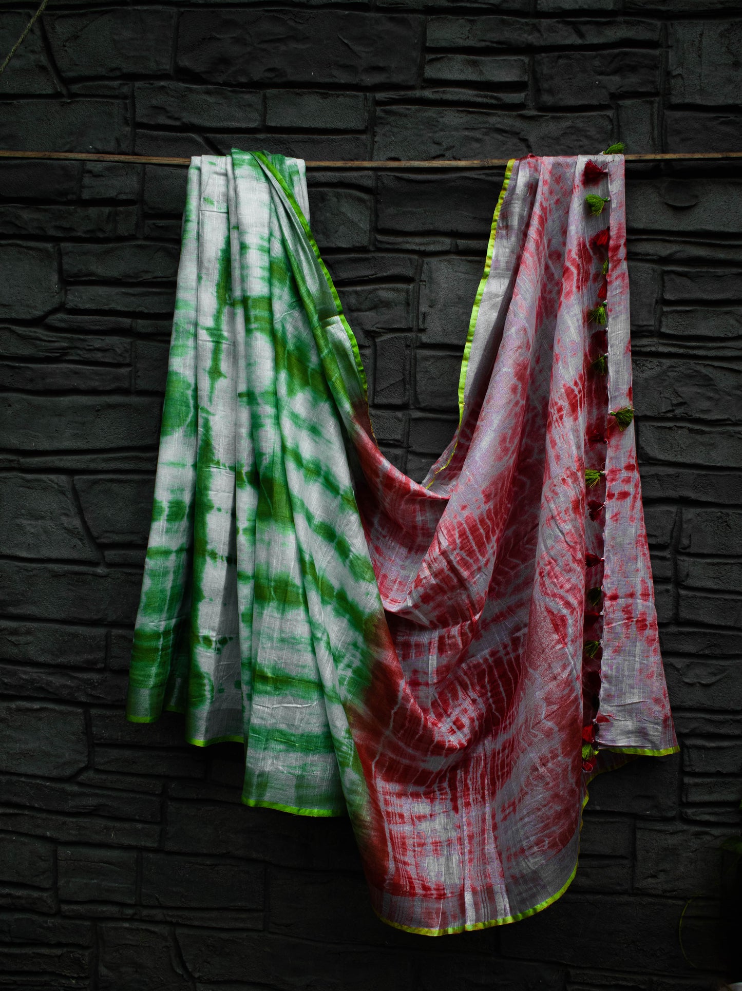 Red Green Shibori Linen Saree