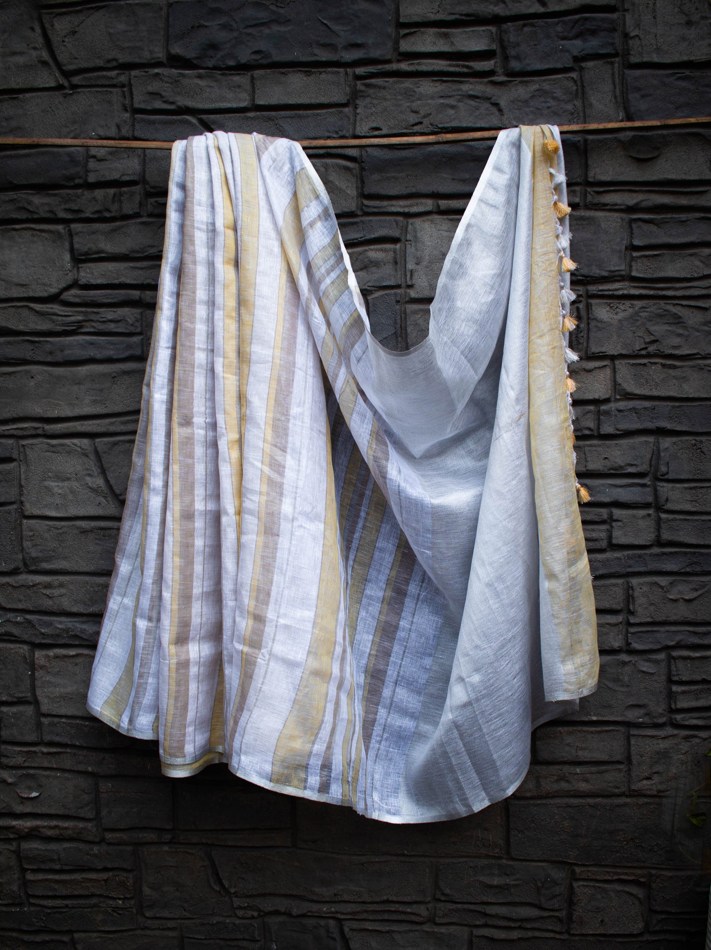 Off-white Pure Linen Saree