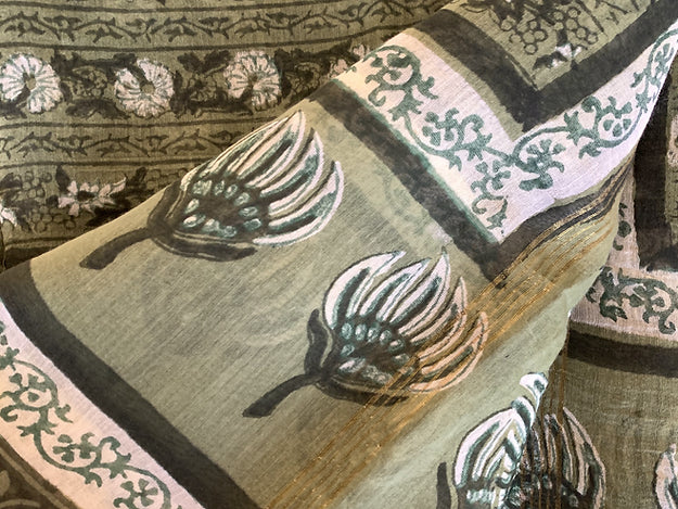 Handblock Print Floral Butti Dupatta