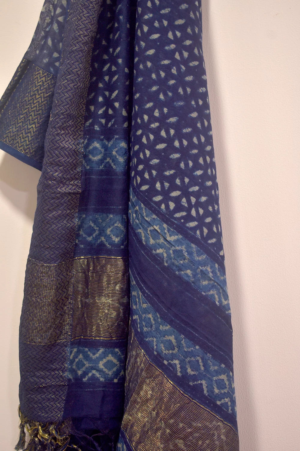 Kashish Geometric Block Print Maheshwari Zari Dupatta