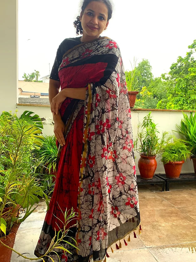 Red Black Double Block Prined Mul Cotton Saree